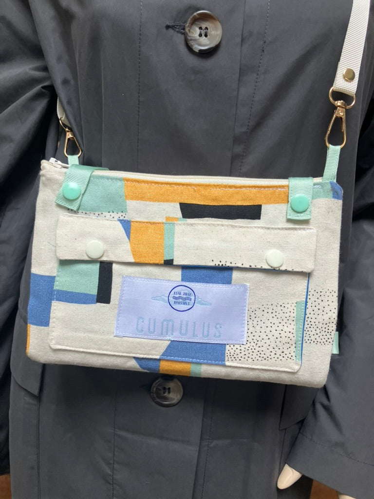 Beautiful Blues, where are you? - Crossbody book bag