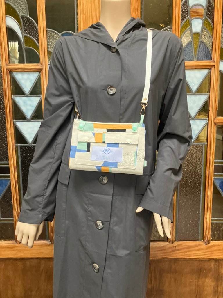 Beautiful Blues, where are you? - Crossbody book bag