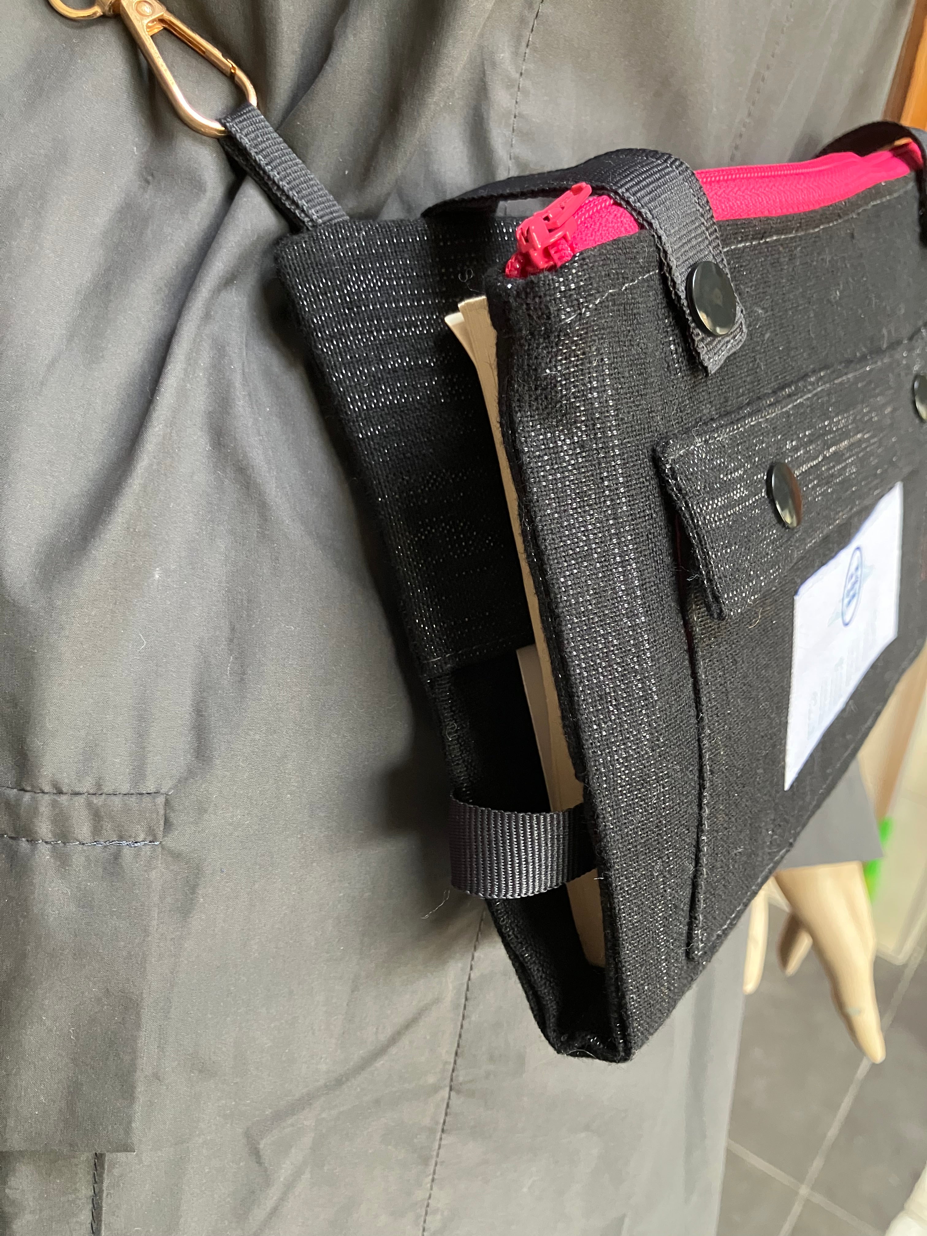 Butcher and Pinkbird - Crossbody book bag