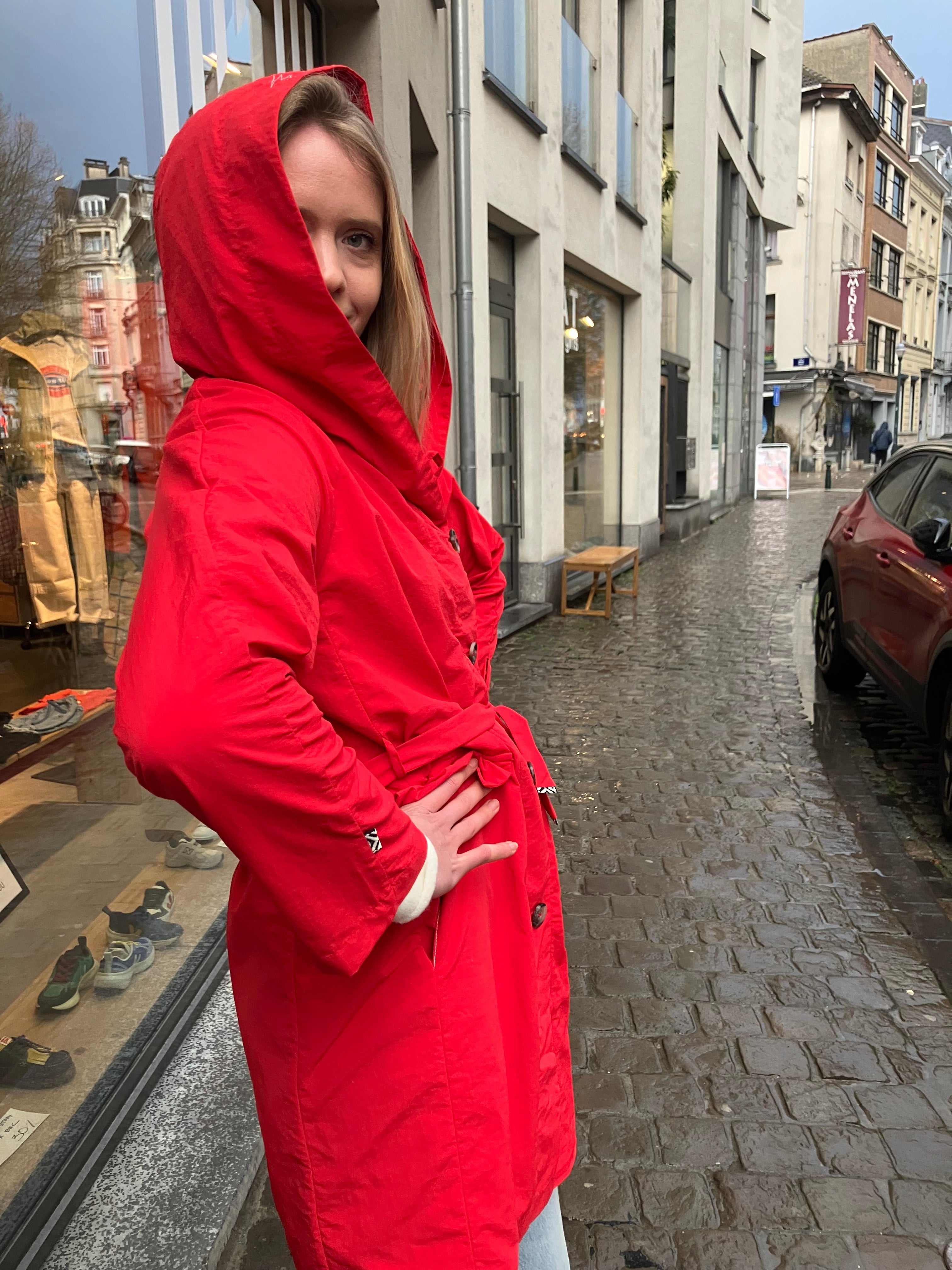 Mistral - Scarlet Red