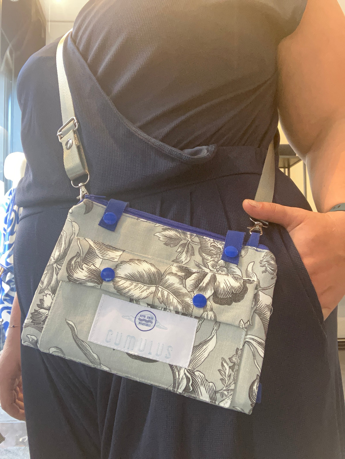 Sense & Sensibility- Crossbody book bag