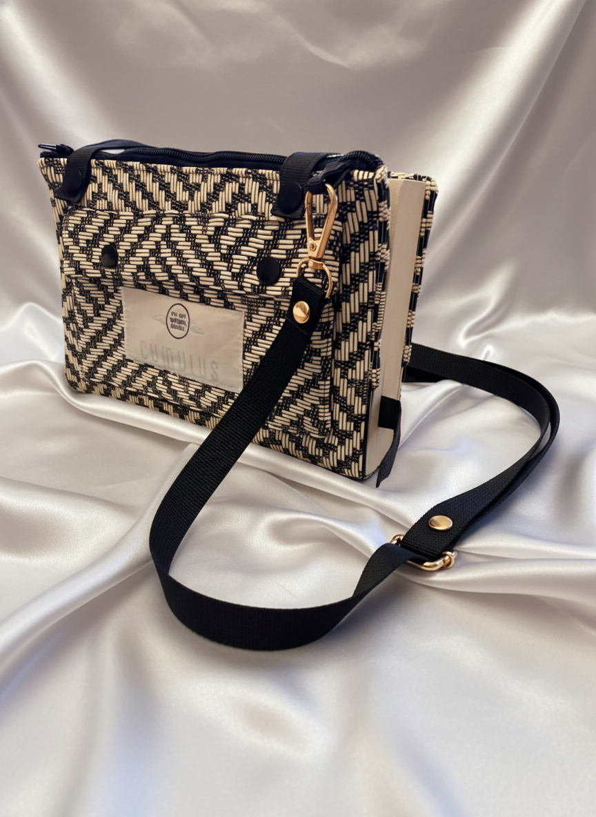 Twisted Black - Crossbody book bag