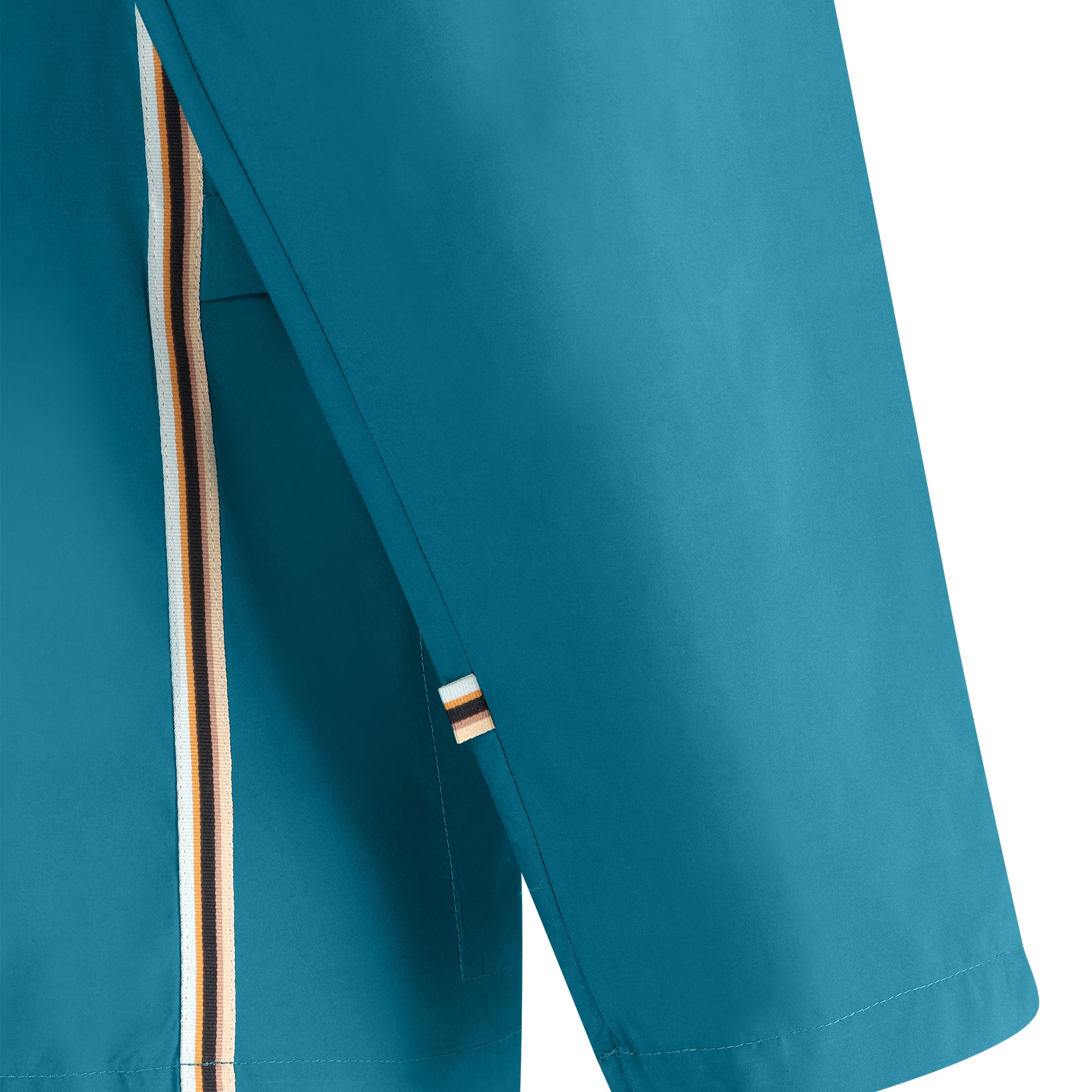 Bise raincoat - Ocean Blue color - sleeve detail