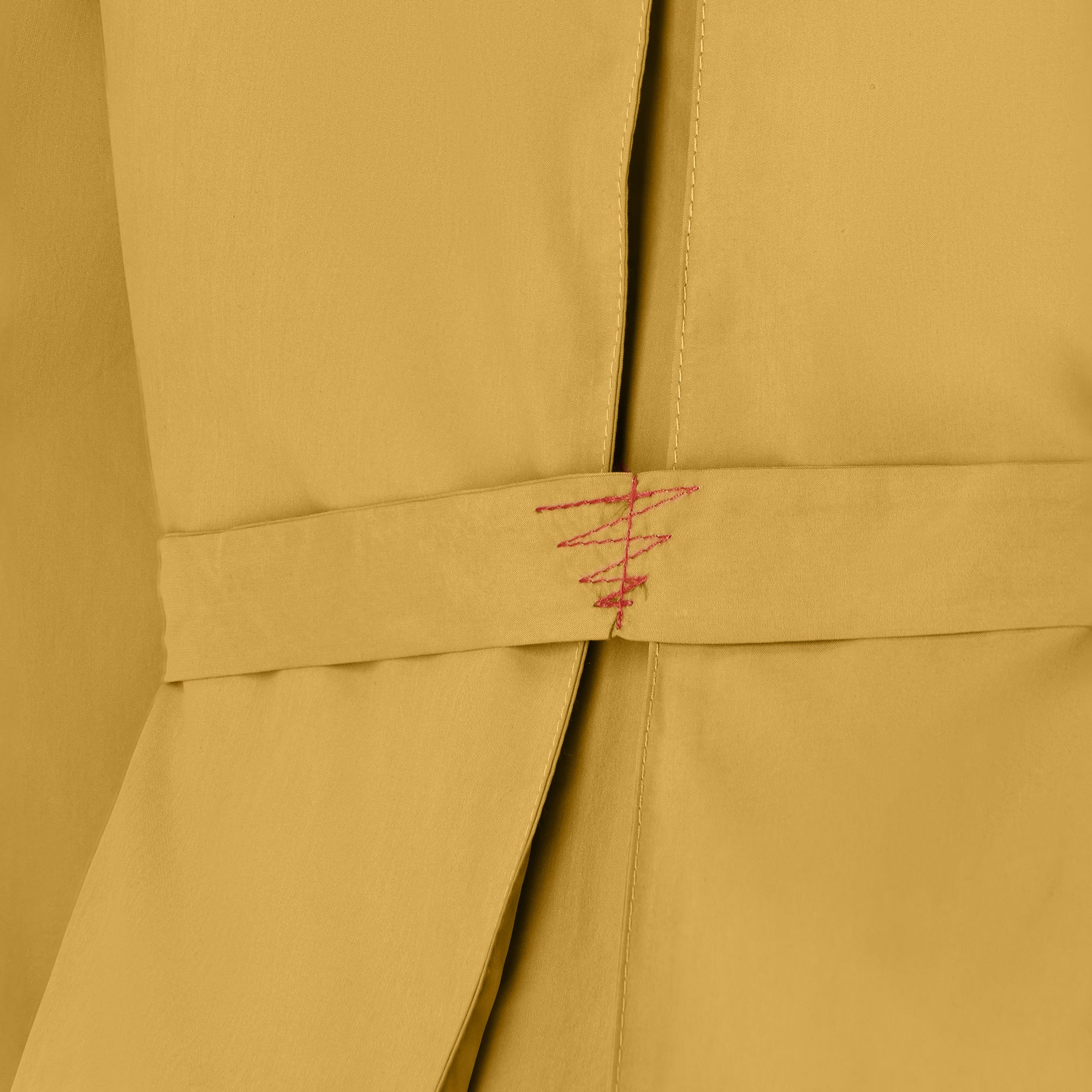 Bise raincoat - Curry color - belt detail